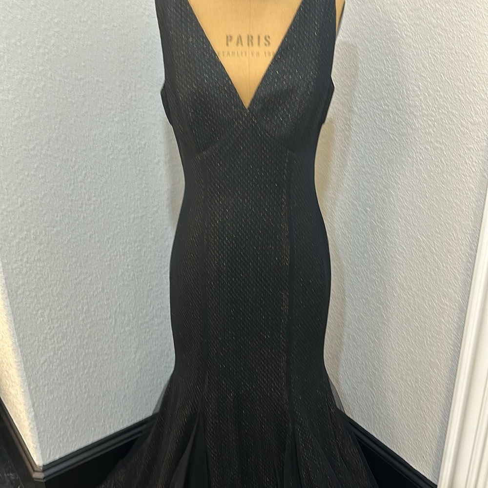 Monique Lhuilier Long Black Dress With Gold Threading, Sheer Midsection SZ 10